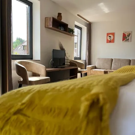 Apartmán & *